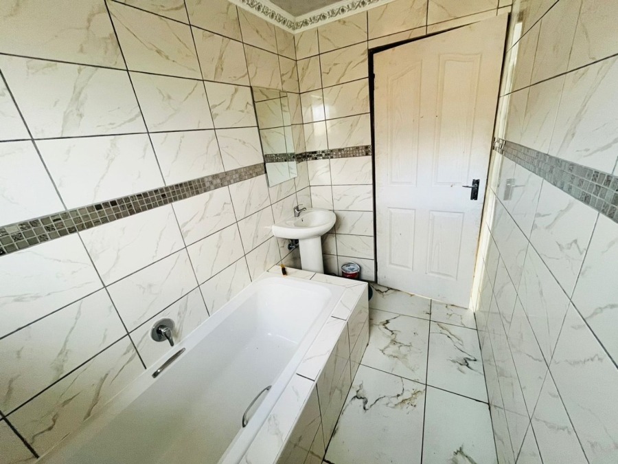 2 Bedroom Property for Sale in Grasslands Free State
